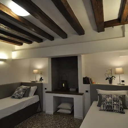 فندق مبيت وإفطار Casa Colleoni