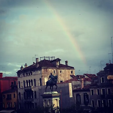 Casa Colleoni Alojamento de Acomodação e Pequeno-almoço Veneza