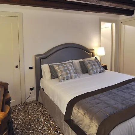 Casa Colleoni Bed & Breakfast 4*