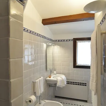 Casa Colleoni Bed & Breakfast 4*
