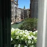 Casa Colleoni Nocleg ze śniadaniem 4*